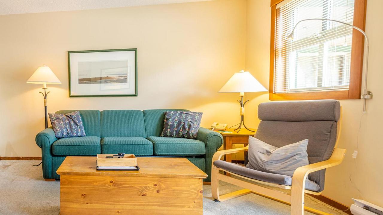 Holiday Home Sun Peaks Ngoại thất bức ảnh